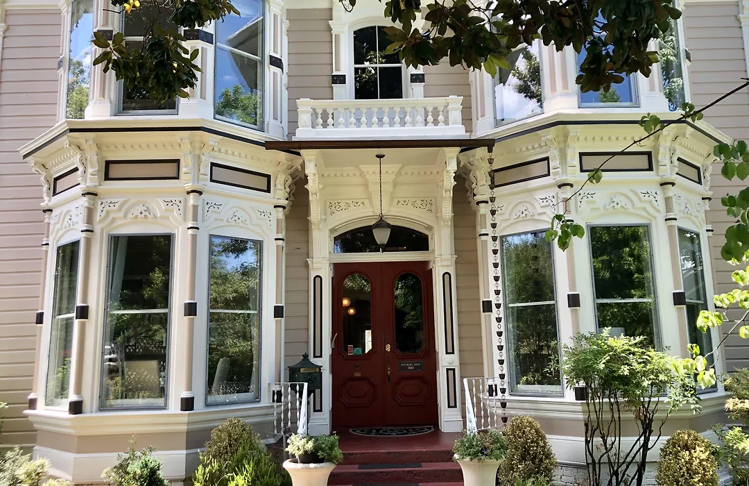 Mccall House Boutique Hotel-1